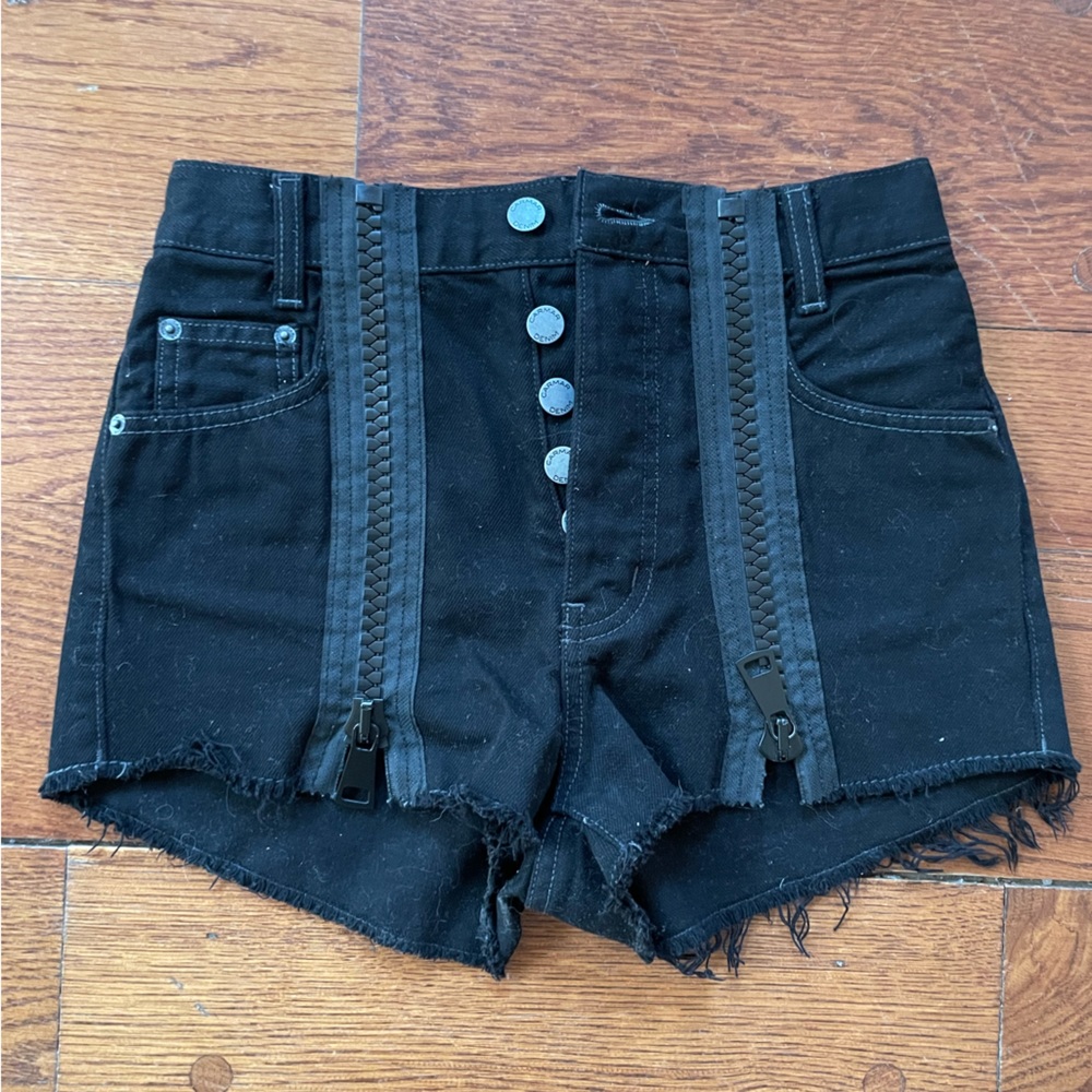 LF Jean shorts, women’s size 25. Carmar brand.